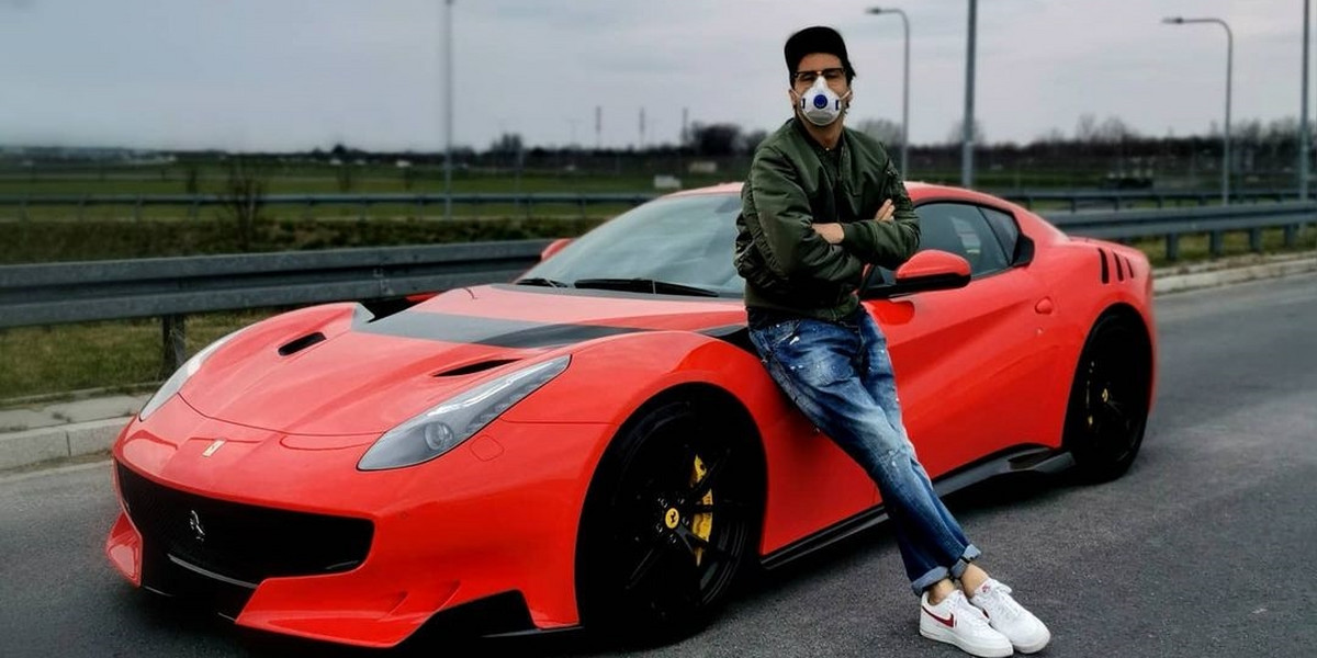 Kuba Wojewódzki chwali się zdjęciem z Ferrari F12 TDF.