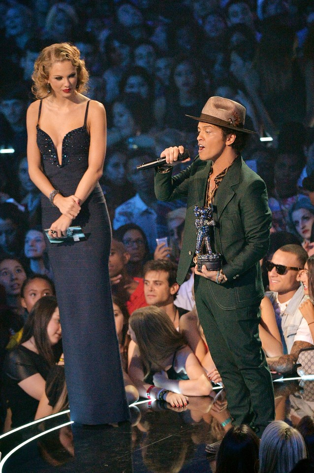 Bruno Mars - 165 cm