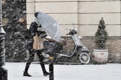 Zima zaatakuje w weekend. Na horyzoncie śnieżyce i mróz. IMGW ostrzega