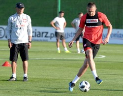 Paweł Janas: Żaden z dziewięciu piłkarzy, których Adam Nawałka skreśli z kadry, nie może mieć żalu do selekcjonera