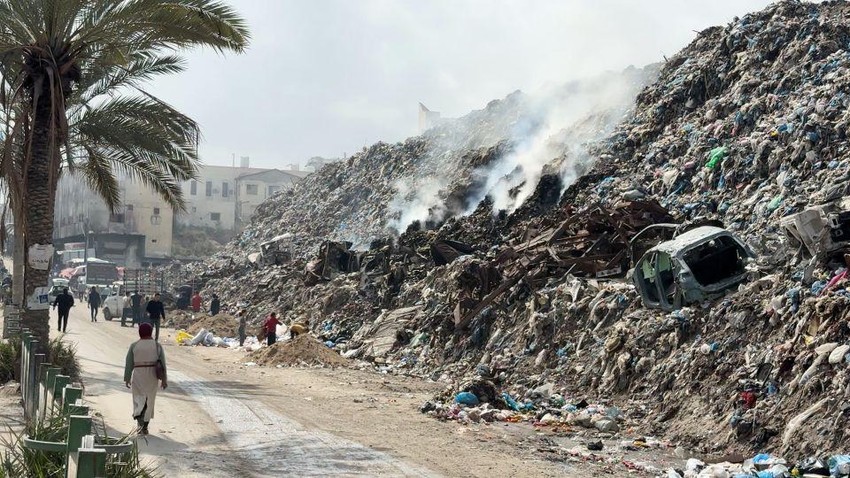 Planine otpada i đubreta u Pojasu Gaze | Foto: BBC