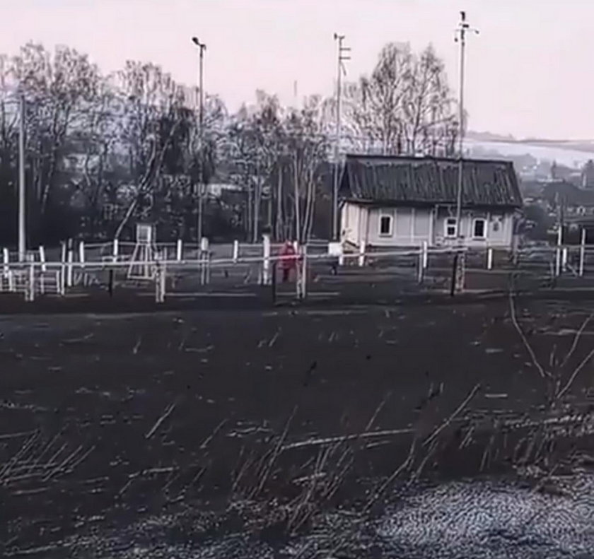 Czarny śnieg na Syberii