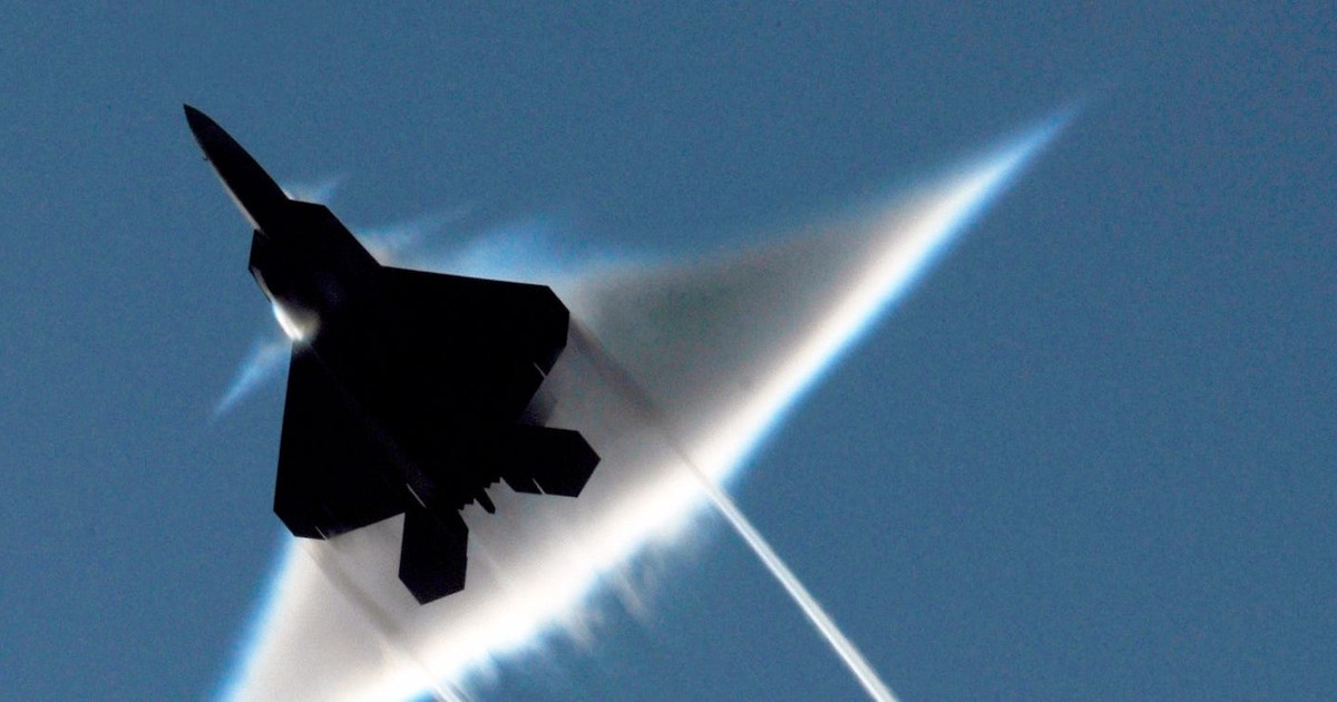 The US Air Force secretly built and flew a prototype of its mysterious ...