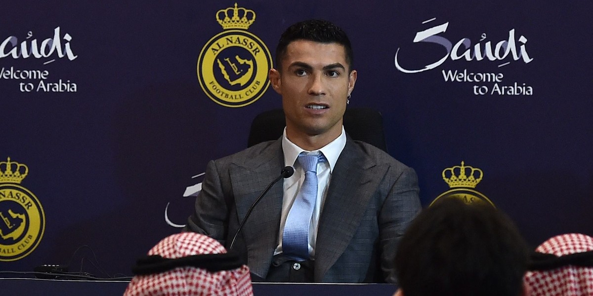 Ronaldo podczas pierwszej konferencji w Al-Nassr pomylił kraje. 