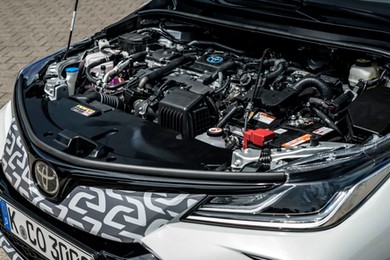 Sprawdziłem wyprzedaż Toyoty. Szczerze? Na pancerny silnik 1.5 to ostatnia szansa