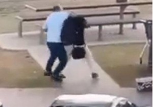 Prolaznik zaustavio jednog od napadača iz Sidneja