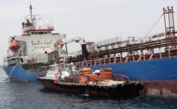 Amerykańscy eksperci oskarżają Iran o podłożenie bomb na statkach handlowych. Trump ostrzega Teheran