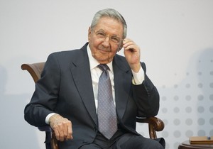 598056_raul-kastro2-ap