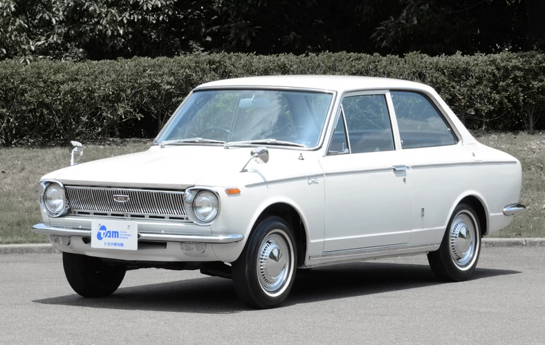 Toyota Corolla (pierwsza generacja; 1966-1970)