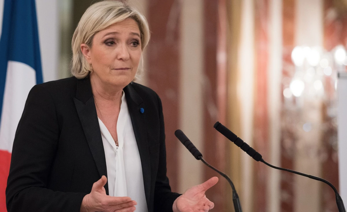  Malwersacje w PE. Marine Le Pen i jej ojciec na ławie oskarżonych