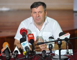 Piechociński o Jaguarze: Nie walczymy o inwestora za wszelką cenę