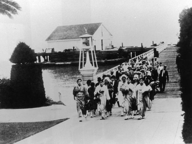 Imigranci z Azji na Angel Island, 1911r.
