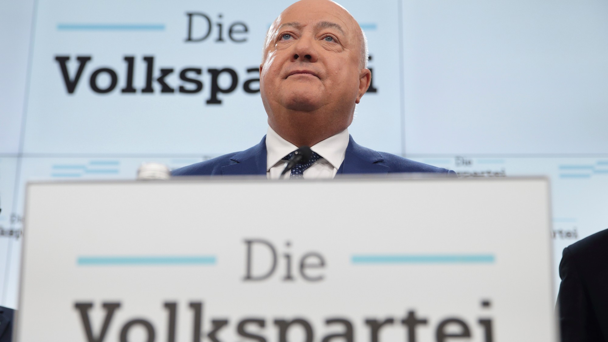 Nový dočasný líder Rakúskej ľudovej strany (ÖVP) Christian Stocker.