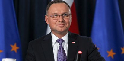 Prezydent Andrzej Duda o obowiązku szczepień. Zdradził, co sądzi o obostrzeniach we Francji