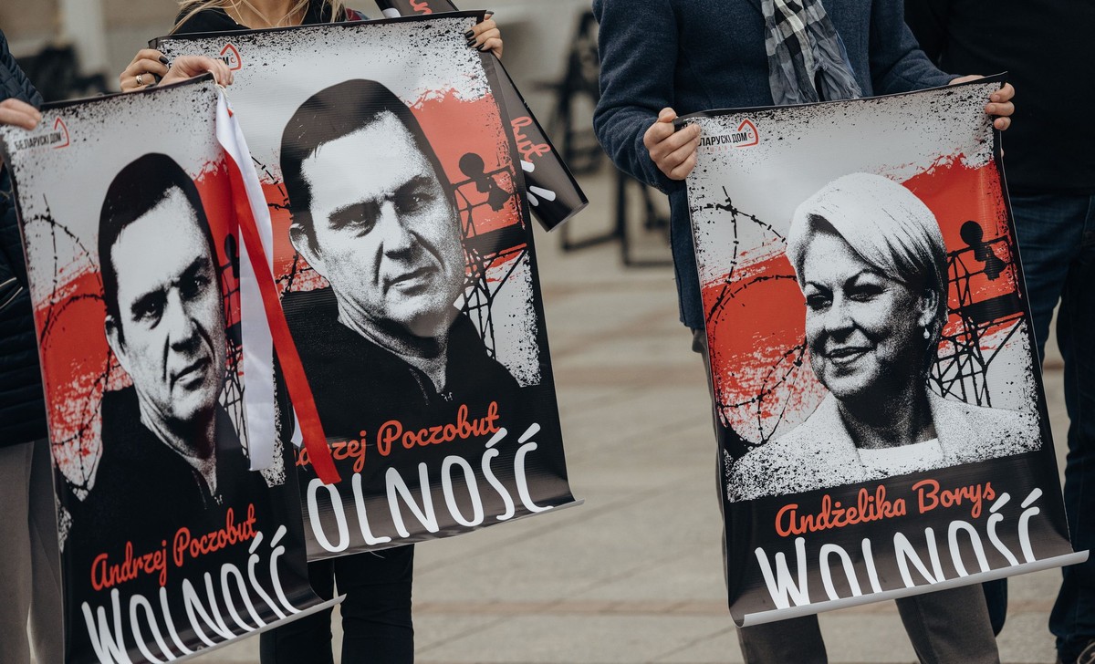 Pikieta w Sopocie w sprawie uwolnienia Polaków wiezionych w Bialorusi.