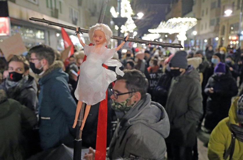 Trybunał Konstytucyjny opublikował uzasadnienie wyroku ws. aborcji. Protesty w Polsce