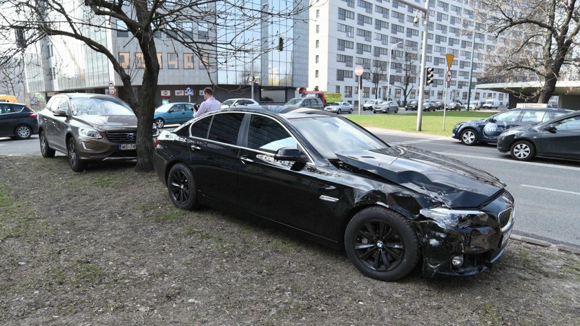 Wypadki rządowych limuzyn zaskakują? Tak jeździł były premier!