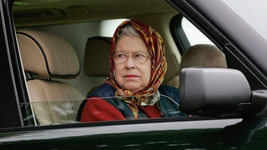 Królowa Elżbieta II oddała prawo jazdy. "Decyzja nie należała do łatwych"