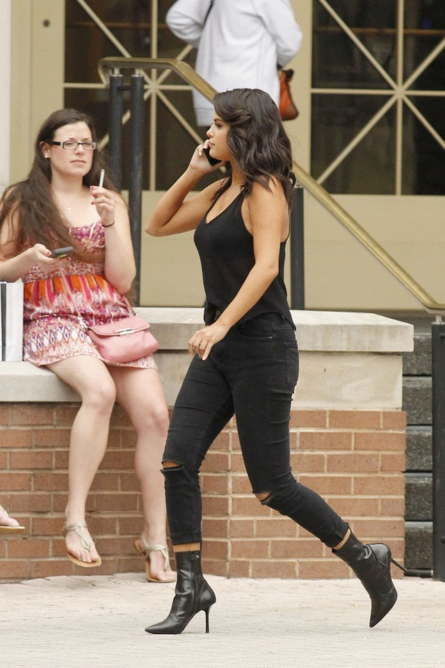 Selena Gomez nie kryję swoich krągłości