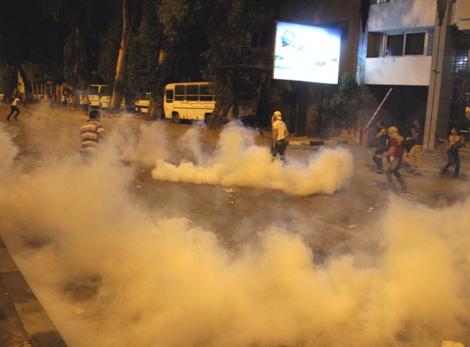 Policja użyła gazu łzawiącego przeciw demonstrantom