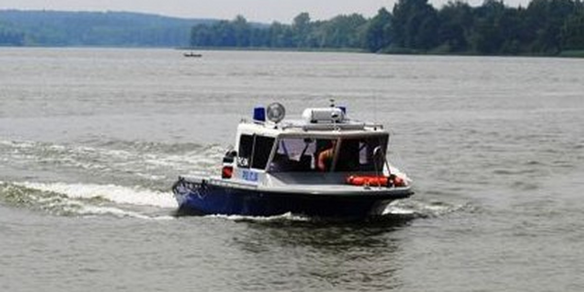 Tragedia na jeziorze Gopło: Mężczyzna utonął, sternik oskarżony o nieudzielenie pomocy