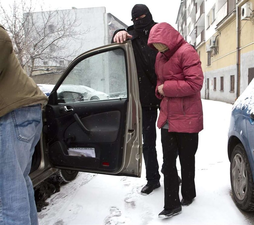 Matka spaliła córeczkę i chodzi wolna! NOWE FAKTY