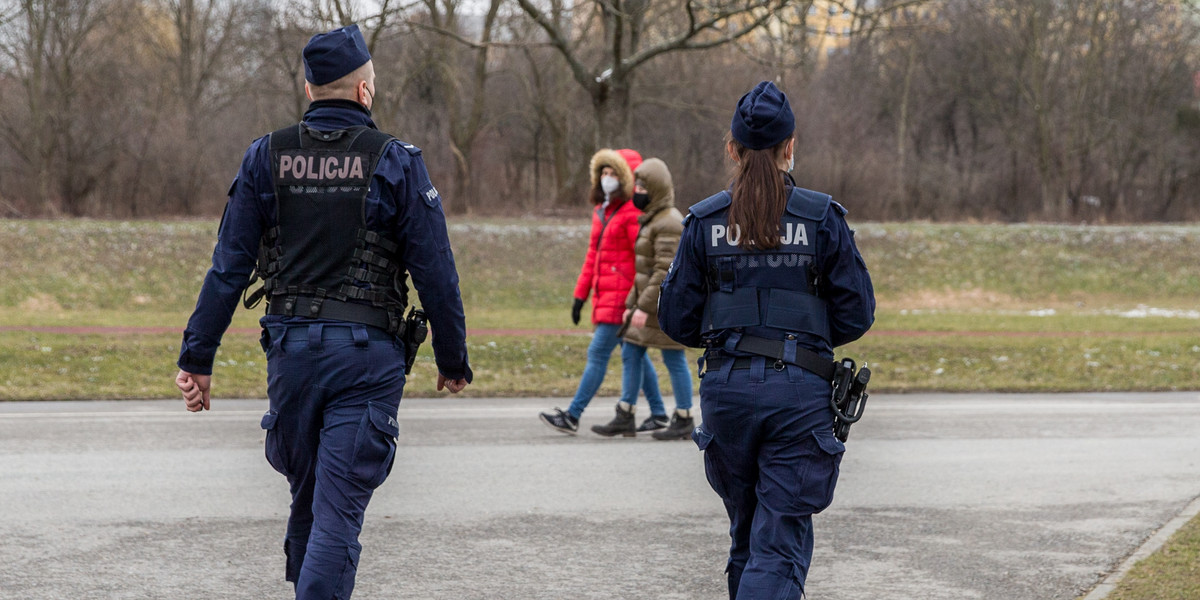 Nowe obostrzenia od 27.03. Sprawdź, zanim wyjdziesz z domu!