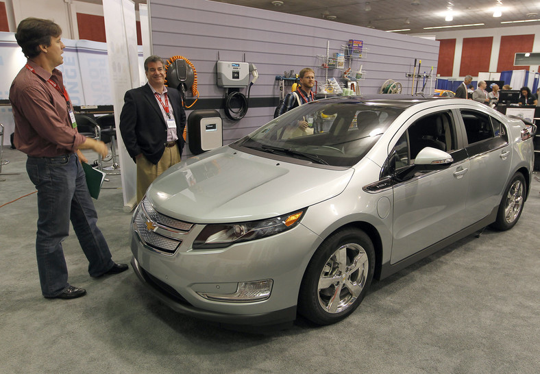 Na pokazie Plug-In 2010 w San Jose koncern General Motor zaprezentował hybrydowy samochód Chevrolet Volt. Fot. Tony Avelar/Bloomberg