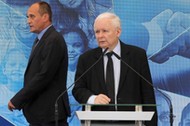 Jarosław Kaczyński i Paweł Kukiz na konferencji prasowej, czerwiec 2021 r.