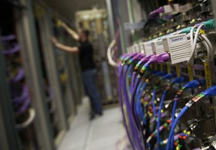 Sztuczna inteligencja jest nienasycona. Big Tech zaspokoi głód energii?