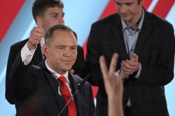 "Rząd prawdopodobnie nie przetrwa do końca kadencji". Amerykańskie media analizują zwycięstwo Nawrockiego