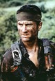 Robert De Niro a vietnámi dzsungelben, szintén A Szarvasvadász (1978) forgatásán. De Niro karaktere, Mike Vronsky a film egyik kulcsfigurája lett – ez a jelenet pedig jól összefoglalja, milyen kemény szerepvállalást kívánt meg tőle a történet.