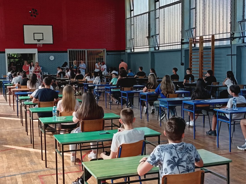 Posle prvog upisnog kruga, neraspoređenih učenika, njih 1.125 ima mogućnost da se u drugom upisnom krugu upišu na preostala slobodna mesta.