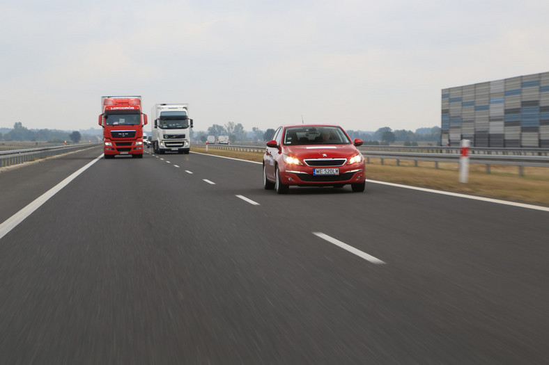 Peugeot 308: test 25 tys. km non stop