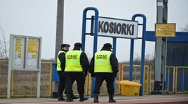 Na kolei czeka praca, pilnie poszukują ludzi. Płacą nawet 20 tys. zł miesięcznie