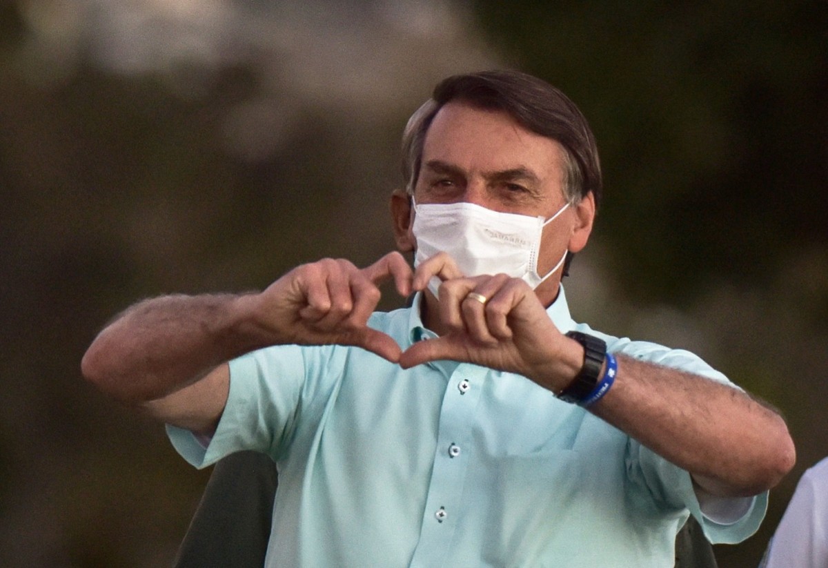 Koronawirus w Brazylii: Prezydent Bolsonaro oskarżany o "zbrodnię przeciw ludzkości". Skarga do MTK