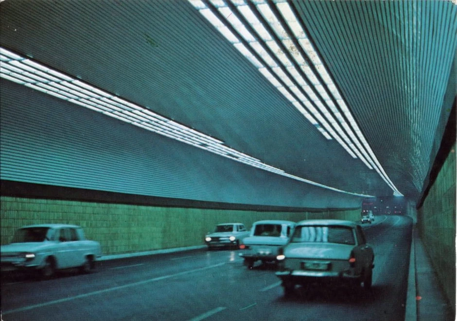 Ishod koji ljutiti novinari nisu mogli da zamisle dok su kritikovali gradonačelnika Pešića: blještavi futuristički Terazijski tunel, neposredno nakon otvaranja u jesen 1970. godine