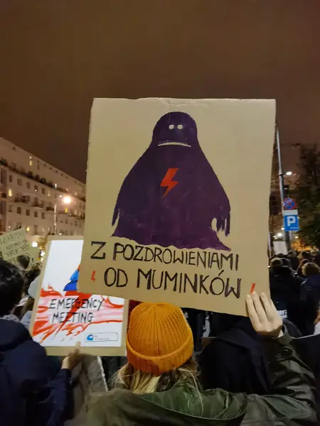 Strajk Kobiet &quot;Marsz na Warszawę&quot; po zaostrzeniu prawa aborcyjnego 