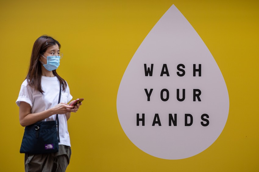 Poučeni iskustvom sa virusom SARS Honkožani su odmah stavili zaštitne maske - grad je zabeležio svega četiri smrtna slučaja