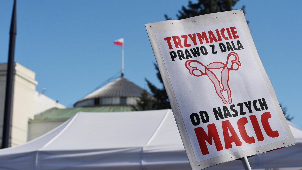 uczestnicy demonstracji aborcja