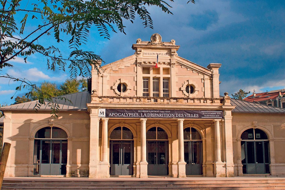 Pavillon Populaire, Montpellier zbudowany w 1891 roku przez architekta Léopolda Carliera, dziś jest przestrzenią wystawienniczą poświęconą sztuce fotograficznej.