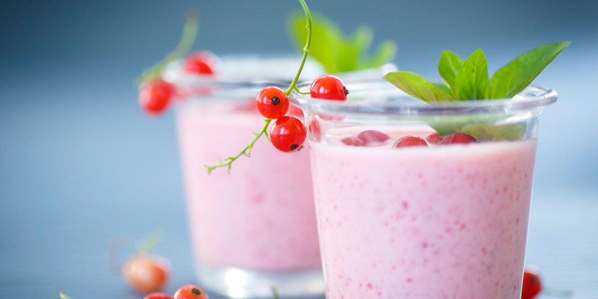 Smoothie z czerwoną pożeczką