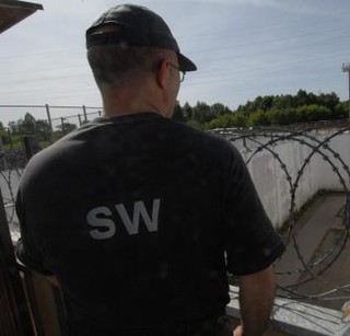 Potrzebne zmiany w prawie dla strażników więziennych