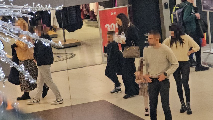 Mirka Vasiljević u šopingu