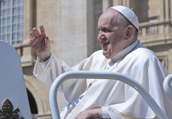 Papież chciał pochwalić kobiety. Wyszło nieporadnie. "Myślą inaczej niż mężczyźni"