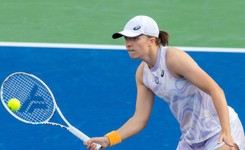 Świątek nadal prowadzi w światowym rankingu. Malejąca przewaga nad Sabalenką