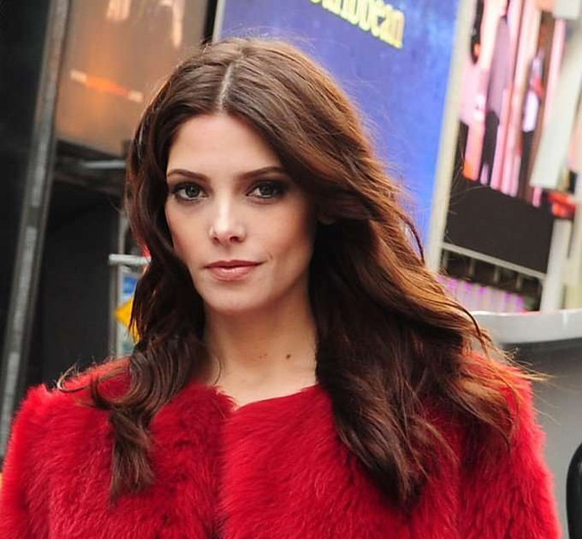 Ashley Greene dżinsy DKNY 2012