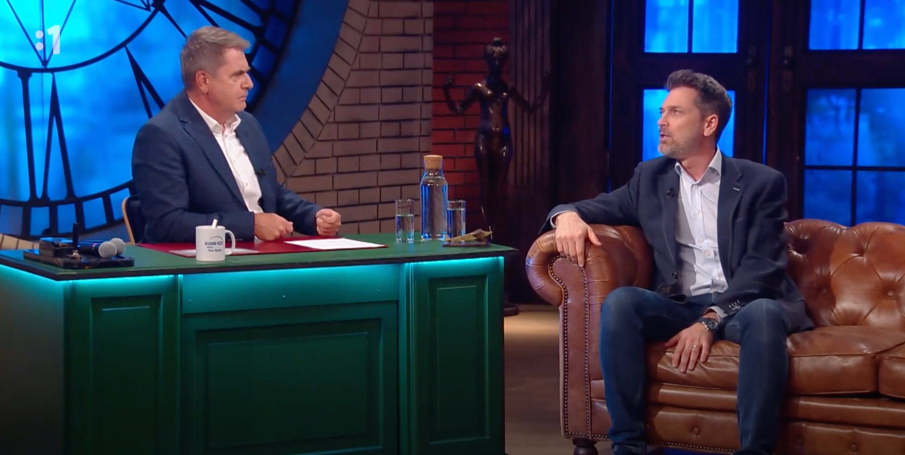 Peter Marcin a Marek Majeský v talkšou Neskoro večer.