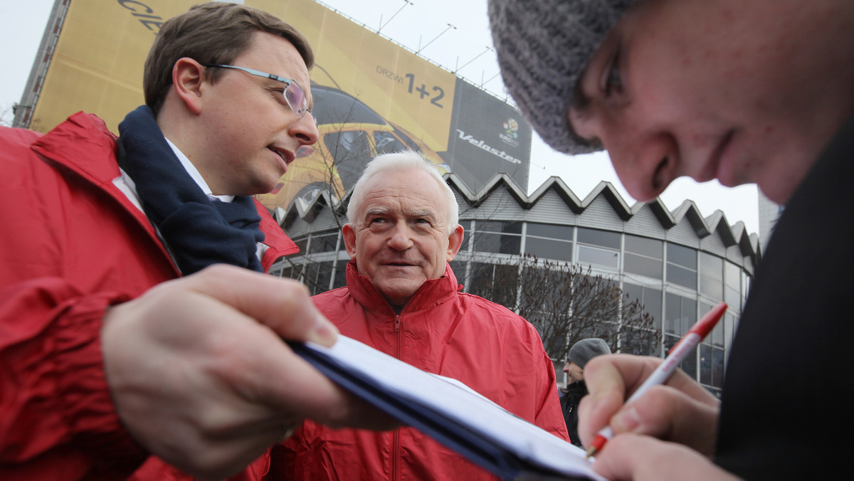 Ponad 50 tys. podpisów pod wnioskiem o przeprowadzenie referendum w sprawie reformy emerytalnej zebrali w ciągu kilku dni politycy SLD - poinformował w czwartek w Łodzi rzecznik Sojuszu Dariusz Joński.