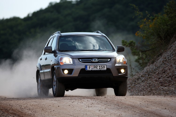 Najtańszy, przednionapędowy model Tour kosztuje od 66 900 złotych - to o 3 tys. zł mniej w porównaniu do starego modelu. Ceny auta z turbodieslem startują od 76 900 zł (taniej o 8 tys. zł)